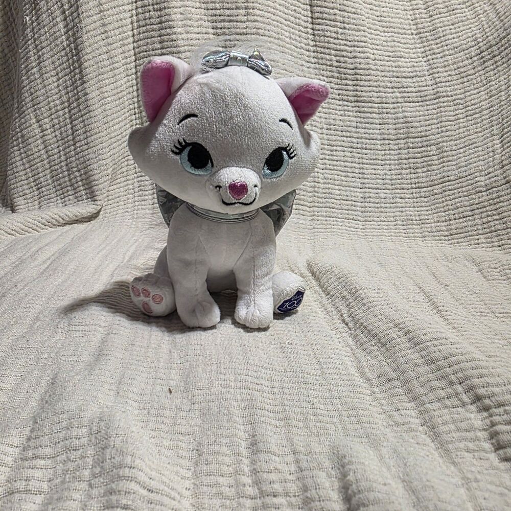 Disney 100 Ann. D100 The Aristocats MARIE Duchess Kitten White Cat PLUSH Toy 6.5